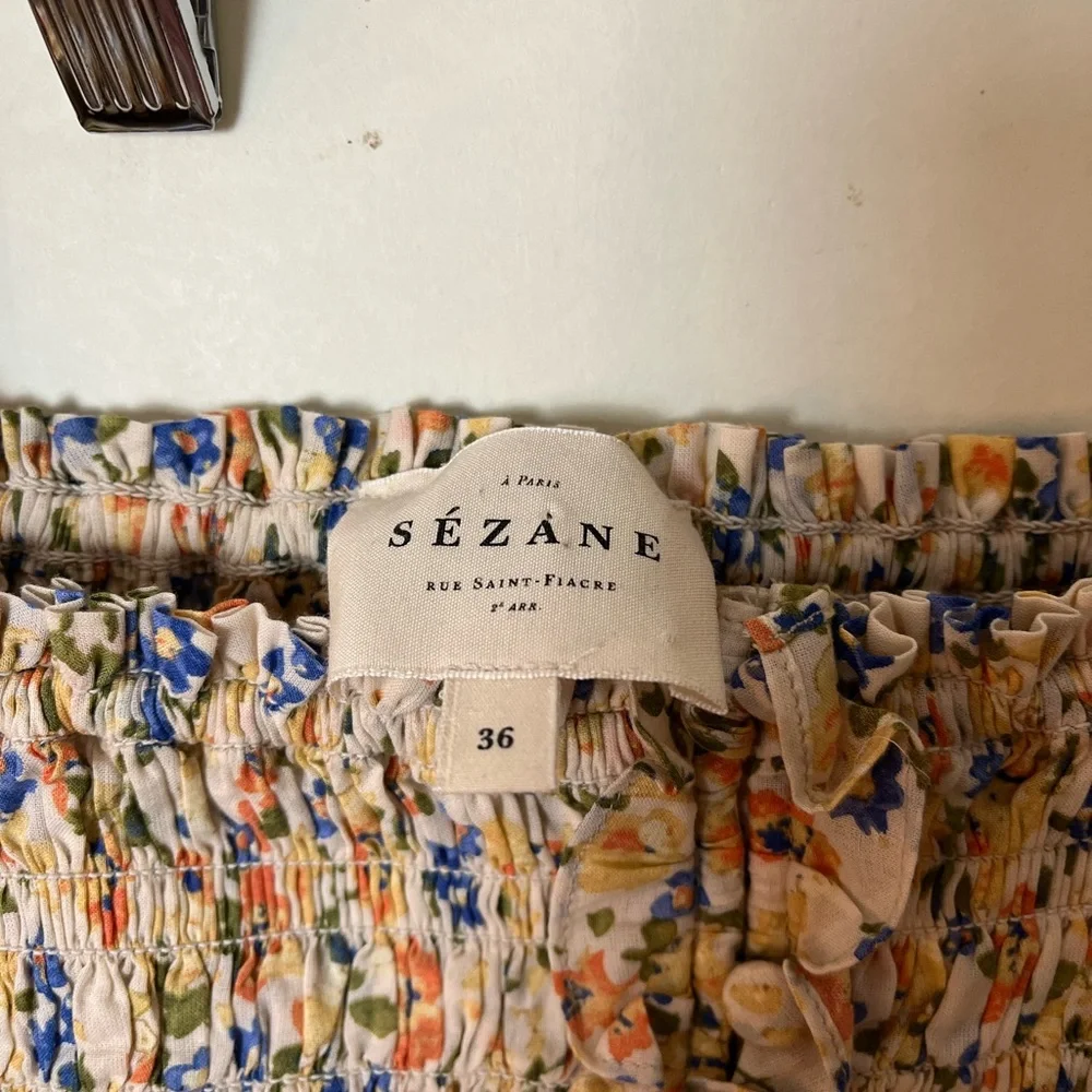 Sezane Floral Smocked Puff-Sleeve Crop Top in Yellow and Blue - Picture 5 of 7